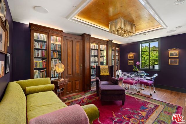 2402 11th Street, Santa Monica, CA 90405