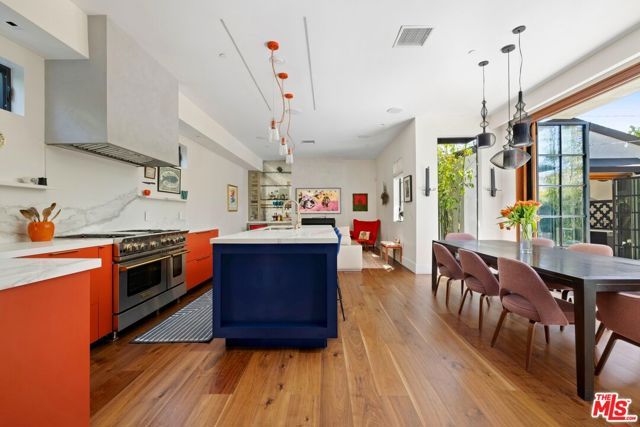 2402 11th Street, Santa Monica, CA 90405