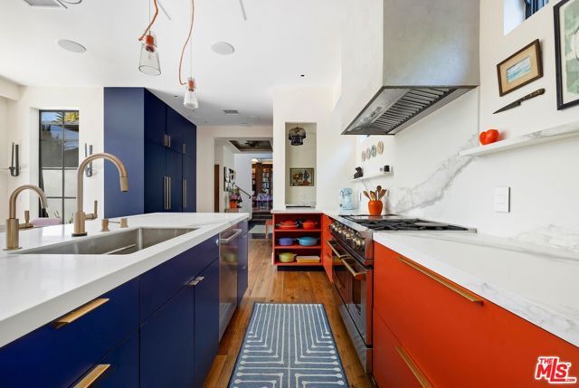 2402 11th Street, Santa Monica, CA 90405