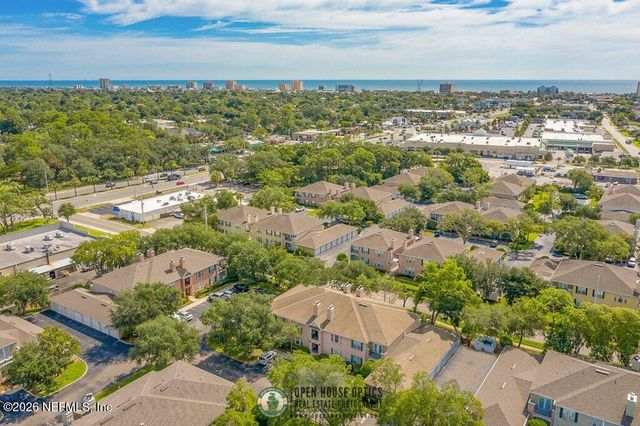 77 JARDIN DE MER Place 77, Jacksonville Beach, FL 32250