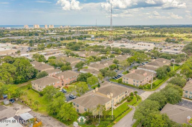 77 JARDIN DE MER Place 77, Jacksonville Beach, FL 32250