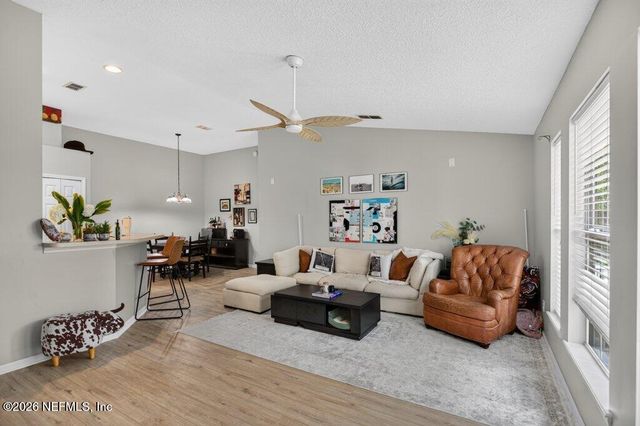 77 JARDIN DE MER Place 77, Jacksonville Beach, FL 32250