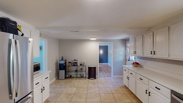 11 Lansing Rd, Lynn, MA 01904
