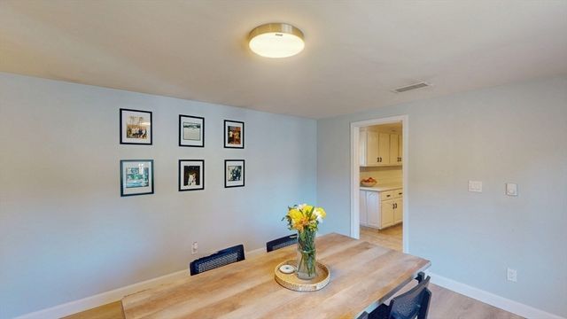 11 Lansing Rd, Lynn, MA 01904
