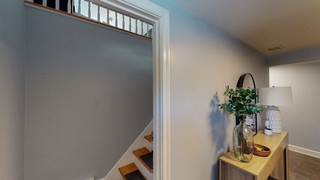 11 Lansing Rd, Lynn, MA 01904