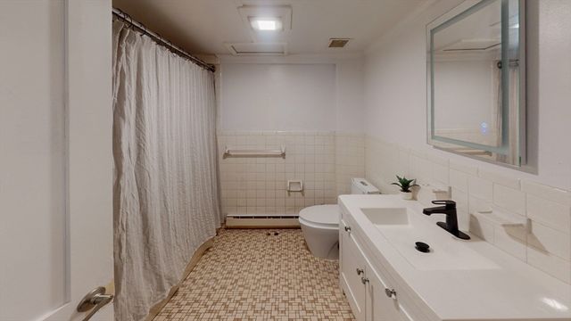 11 Lansing Rd, Lynn, MA 01904