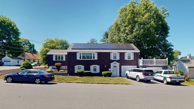 11 Lansing Rd, Lynn, MA 01904