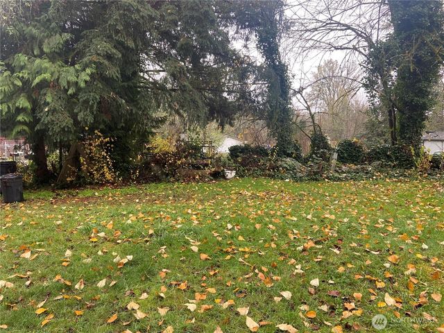 11 NE Davey Jones Ct, Belfair, WA 98528