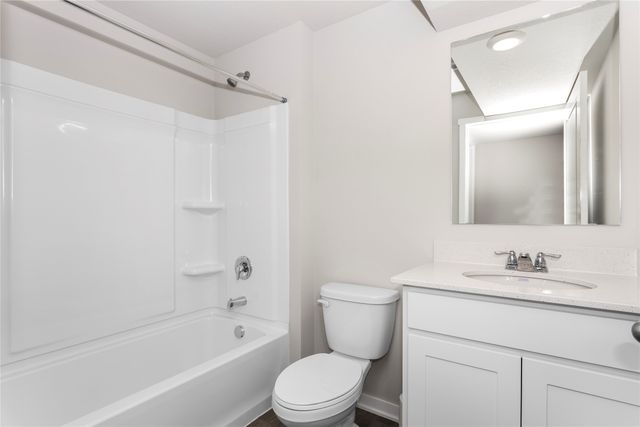 1118 NE 56th Street, Ankeny, IA 50021