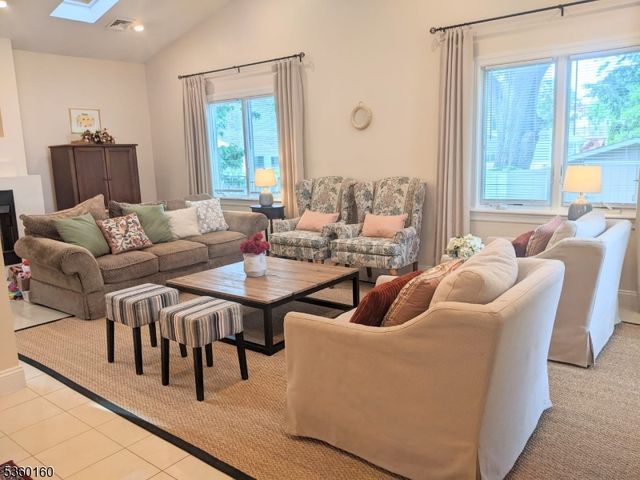 81 Wilder St, Hillside Twp., NJ 07205