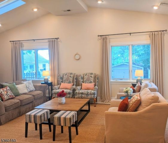 81 Wilder St, Hillside Twp., NJ 07205