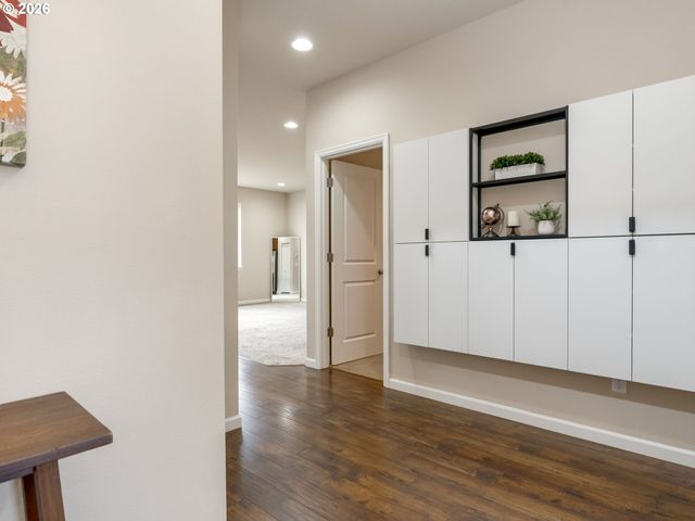 16915 Nw ANITA St, Portland, OR 97229