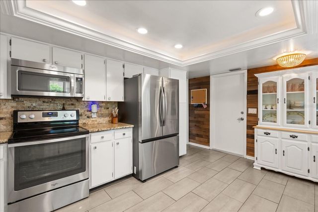 420 W WEKIVA TRAIL, Longwood, FL 32779