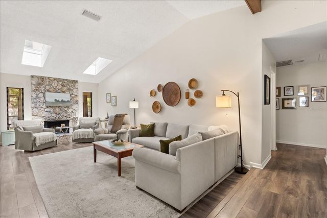 420 W WEKIVA TRAIL, Longwood, FL 32779