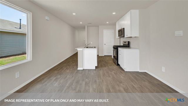 468 LOW PASTURE Trail, Maxwell, TX 78656