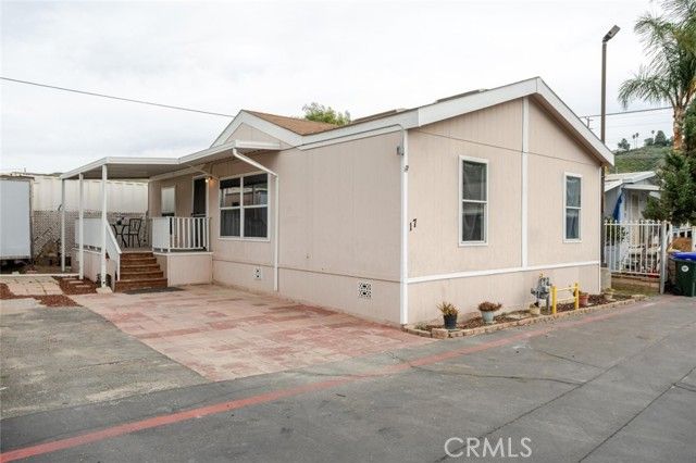 17197 Sierra Highway 17, Canyon Country (santa Clarita), CA 91351