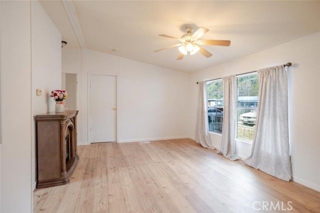 17197 Sierra Highway 17, Canyon Country (santa Clarita), CA 91351