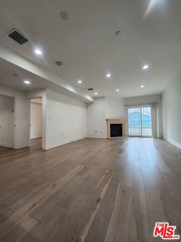 147 S Doheny Drive, Los Angeles, CA 90048
