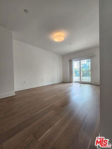 147 S Doheny Drive, Los Angeles, CA 90048