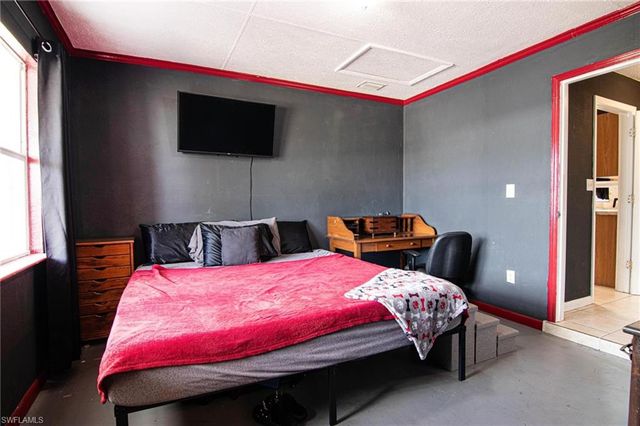 449 Morgan CIR S, Lehigh Acres, FL 33936