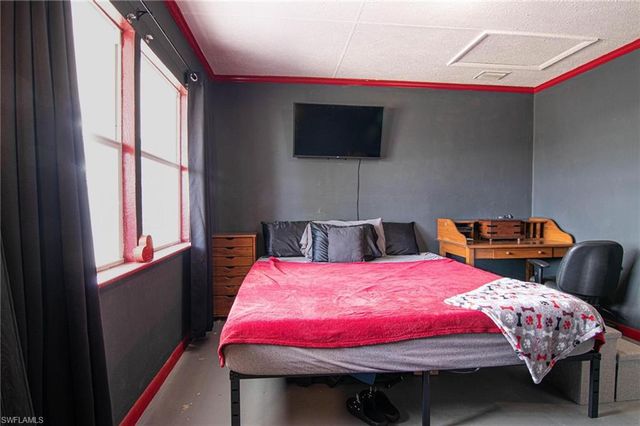 449 Morgan CIR S, Lehigh Acres, FL 33936