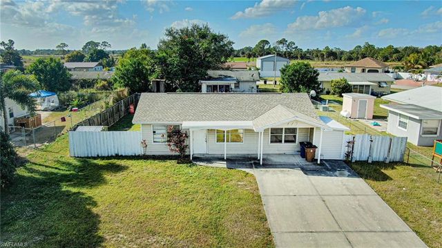 449 Morgan CIR S, Lehigh Acres, FL 33936