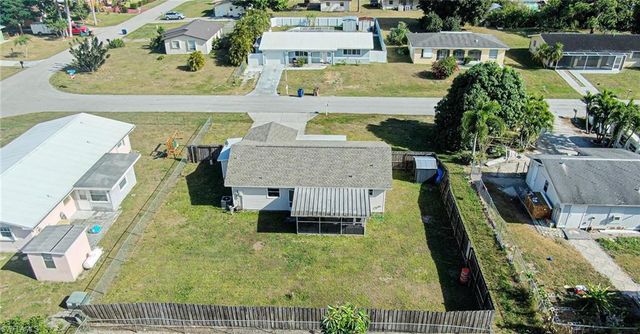 449 Morgan CIR S, Lehigh Acres, FL 33936