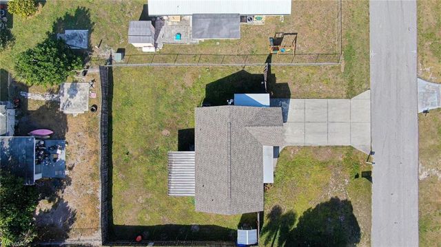 449 Morgan CIR S, Lehigh Acres, FL 33936