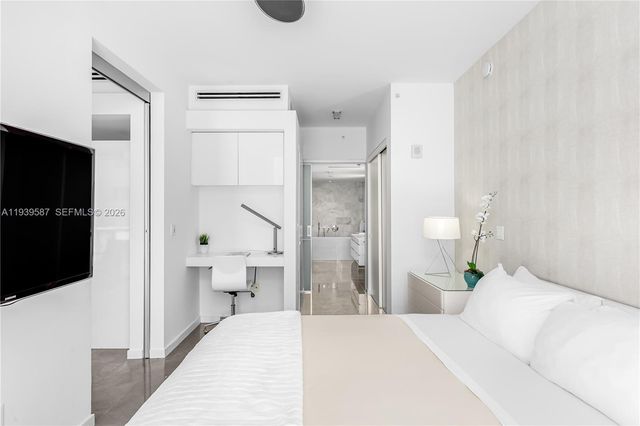 220 21st St 507, Miami Beach, FL 33139