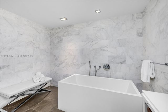 220 21st St 507, Miami Beach, FL 33139