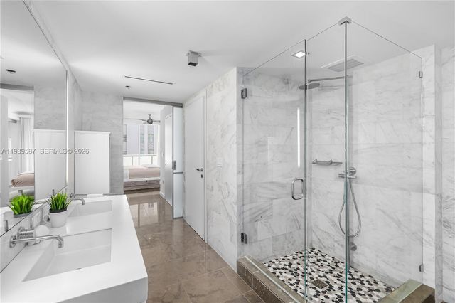 220 21st St 507, Miami Beach, FL 33139