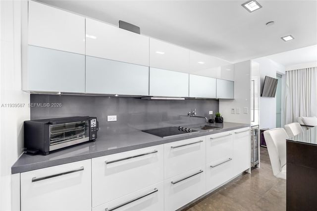 220 21st St 507, Miami Beach, FL 33139