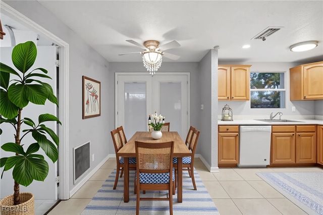 8421 47th ST N, Pinellas Park, FL 33781