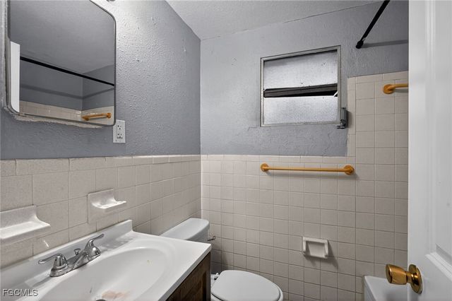 8421 47th ST N, Pinellas Park, FL 33781