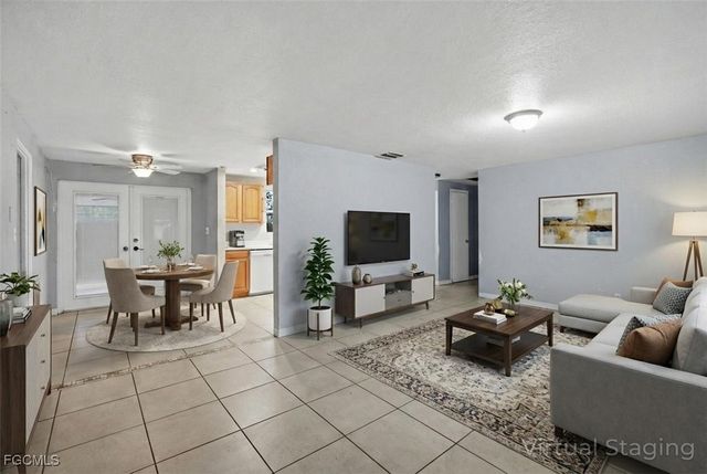 8421 47th ST N, Pinellas Park, FL 33781