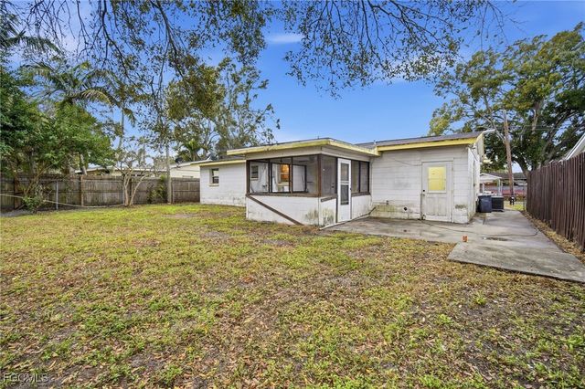 8421 47th ST N, Pinellas Park, FL 33781