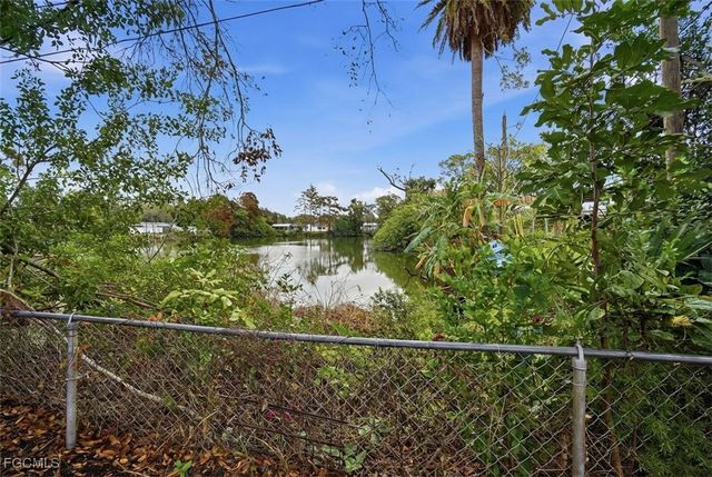 8421 47th ST N, Pinellas Park, FL 33781