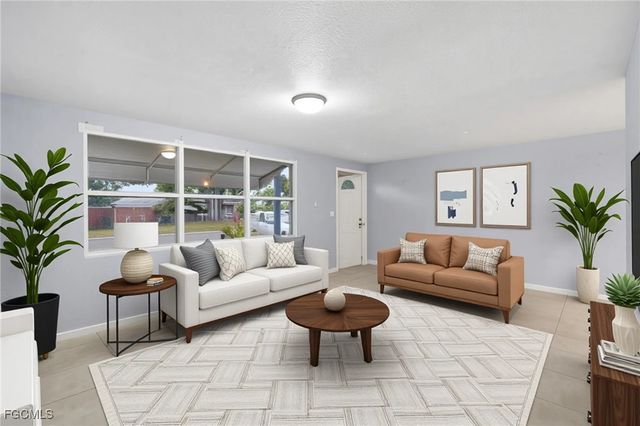 8421 47th ST N, Pinellas Park, FL 33781