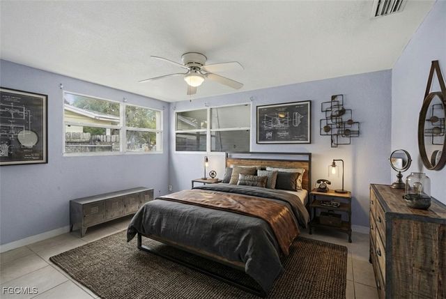 8421 47th ST N, Pinellas Park, FL 33781