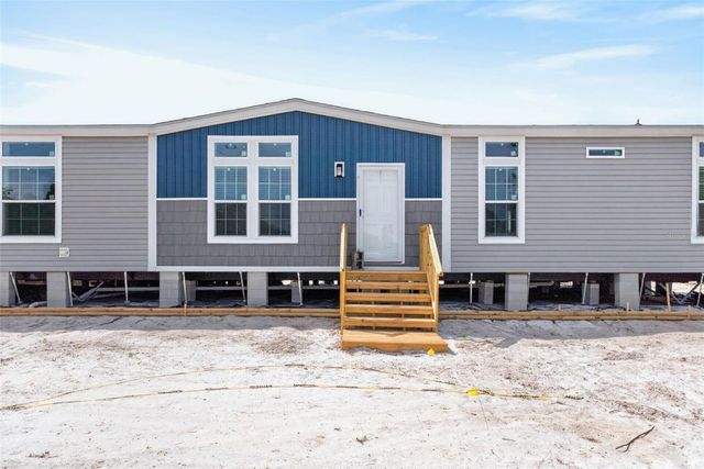 8388 DALEWOOD DRIVE, Weeki Wachee, FL 34613