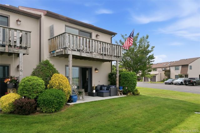1 Anchorage Way 111, Freeport, NY 11520