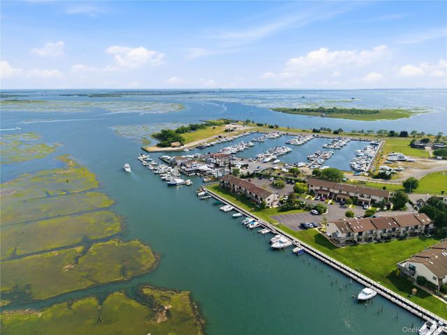 1 Anchorage Way 111, Freeport, NY 11520