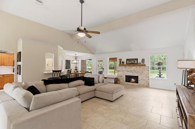 9528 Gates Loop, Manvel, TX 77578