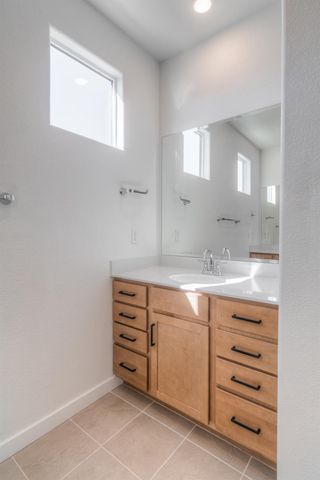 411 6th St, West Sacramento, CA 95605