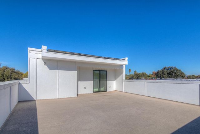 411 6th St, West Sacramento, CA 95605