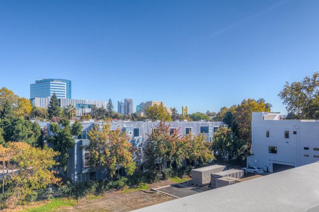 411 6th St, West Sacramento, CA 95605