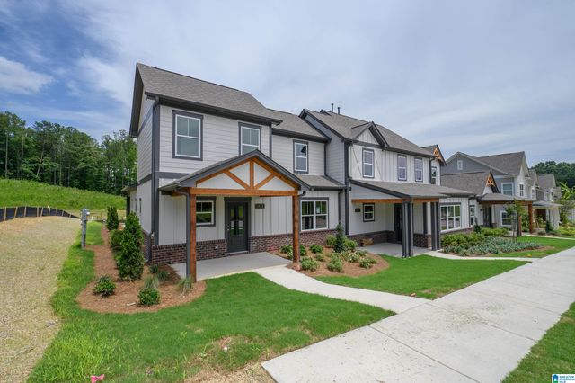 1021 GRAND RIVER BOULEVARD W, Leeds, AL 35094
