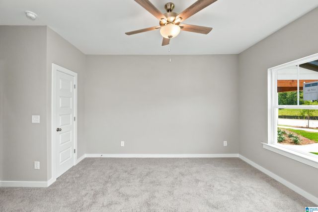 1021 GRAND RIVER BOULEVARD W, Leeds, AL 35094