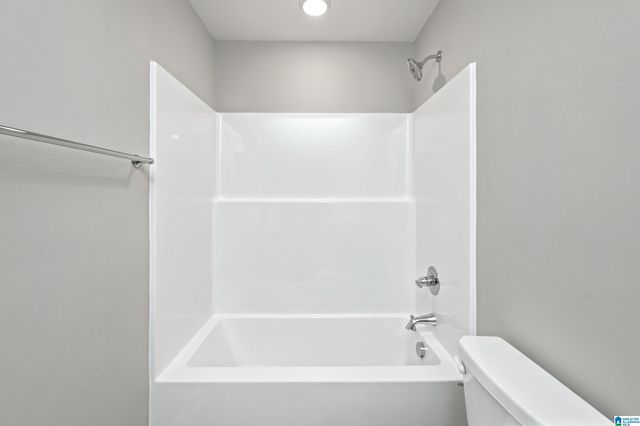 1021 GRAND RIVER BOULEVARD W, Leeds, AL 35094