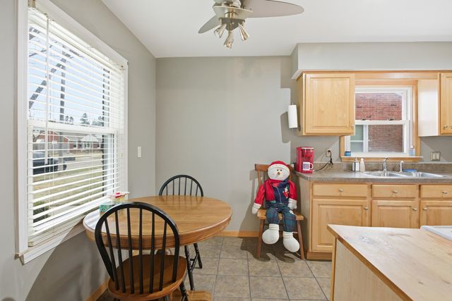 7324 Mckinley, City Of Center Line, MI 48015